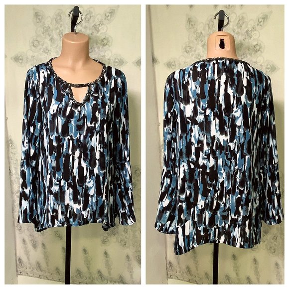 🐈 Juicy Couture Crystals Shark Bite Top Shirt